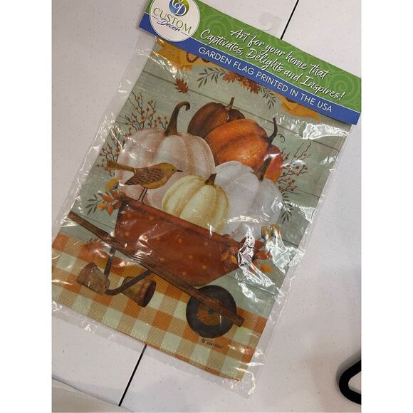 Pumpkin Harvest garden flag 12x18 NWT - Picture 1 of 4